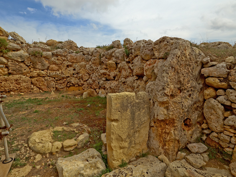 Megalithic Temple,
        Ġgantija